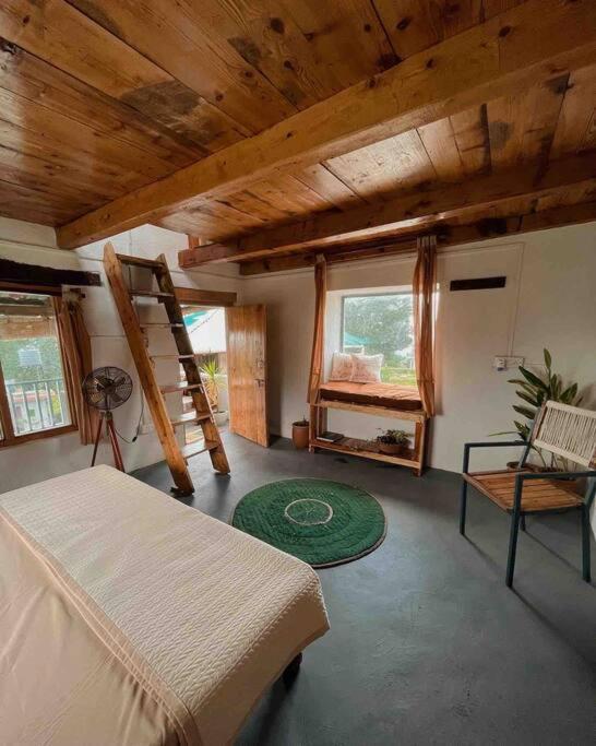 The Attic Library Villa Bīr Exterior foto